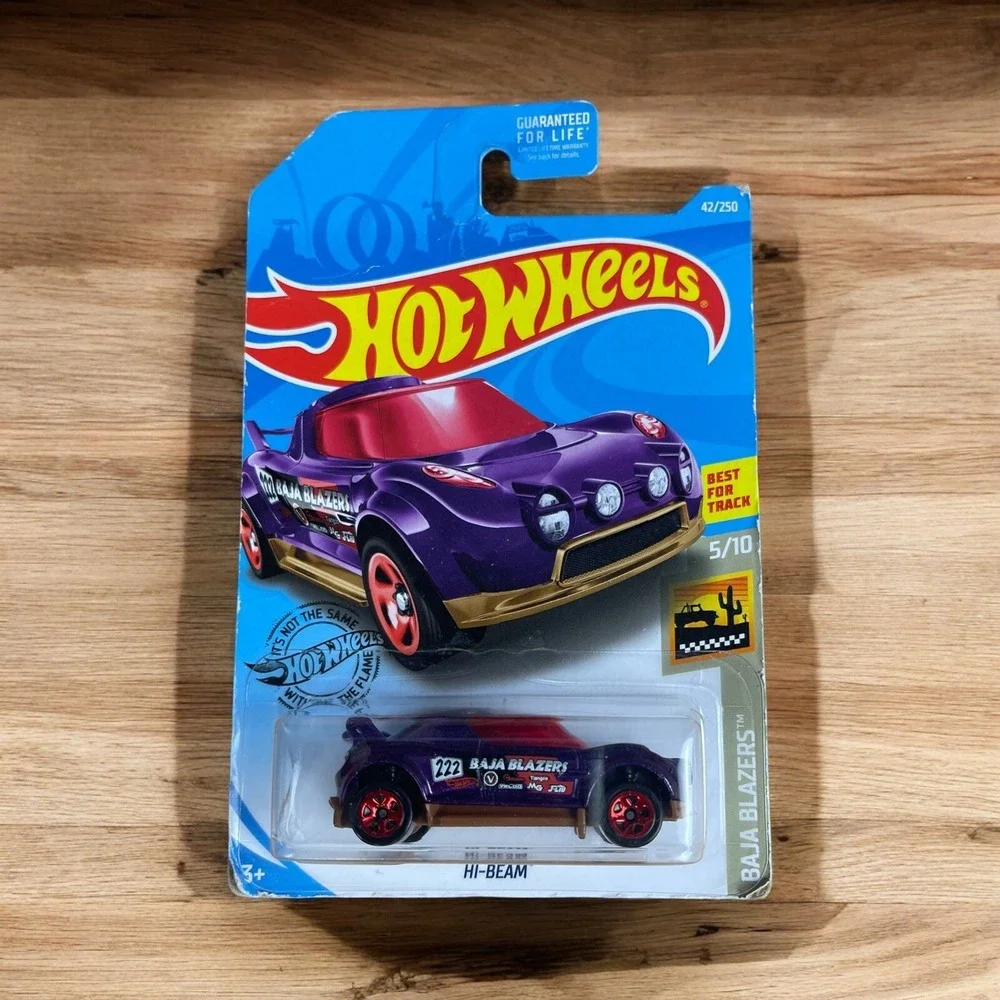 Hotwheels Baja Blazers '67 Jeepster Commando & Hi-Beam Diecast
